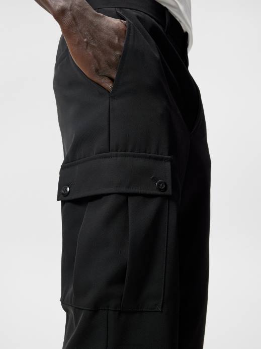 Men J.Lindeberg Black Fiji Clean Cargo Pants Clothing 8R621135